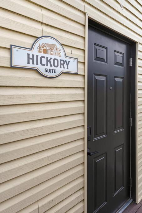 Hickory Suite - Main Street Lodge In Berlin Bagian luar foto
